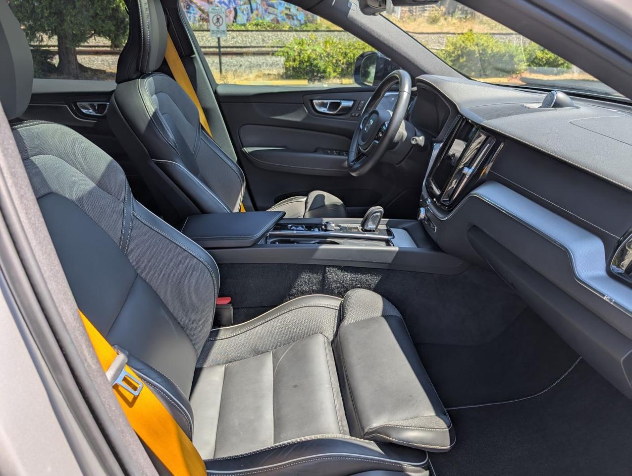 2021 Volvo XC60 Recharge T8 AWD Polestar Engineered w/Bowers & Wilkins, Pilot Assist, 360 Cam, 4 Heated Seats & Wheel Portland OR