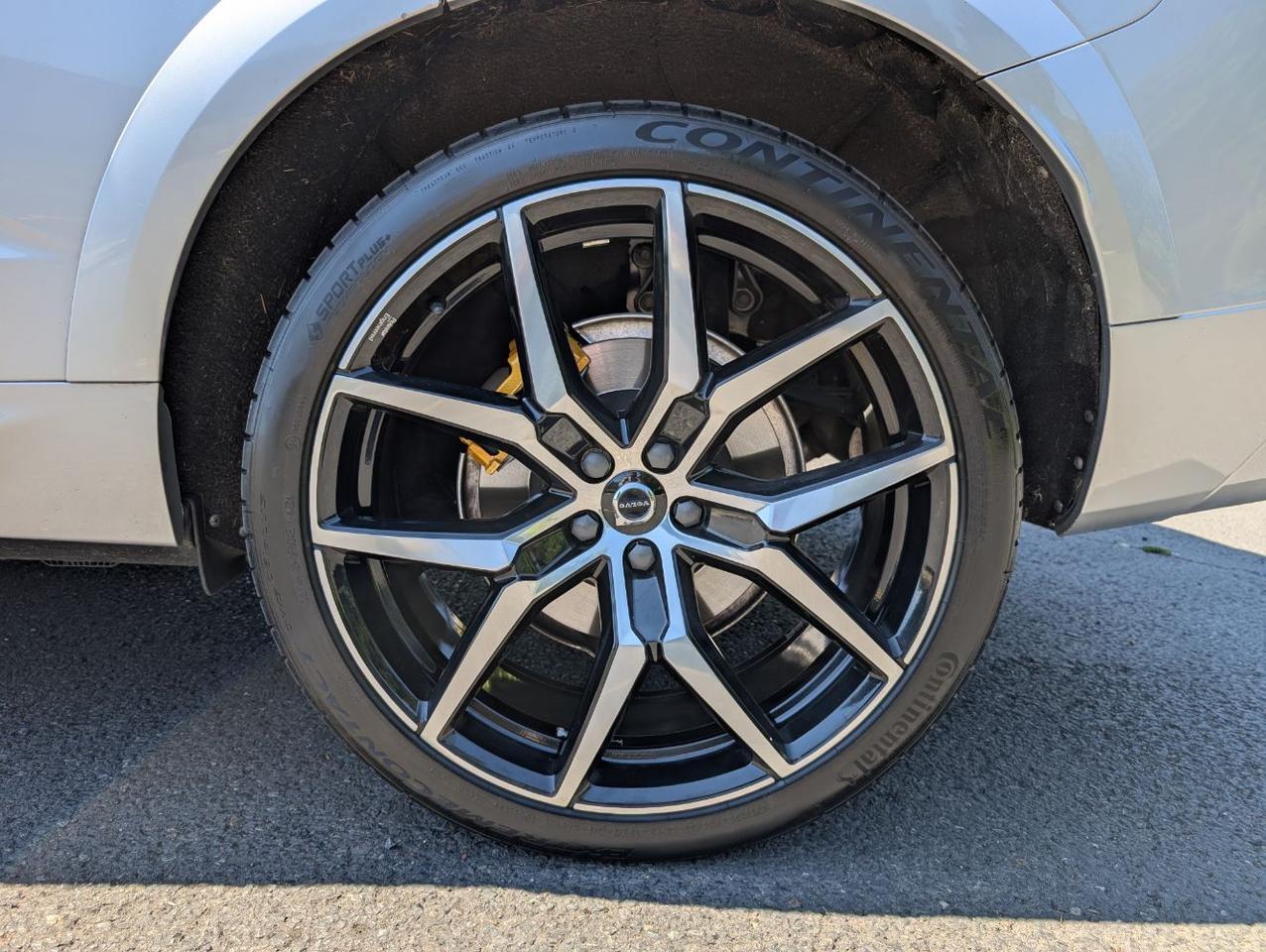 2021 Volvo XC60 Recharge T8 AWD Polestar Engineered w/Bowers & Wilkins, Pilot Assist, 360 Cam, 4 Heated Seats & Wheel Portland OR
