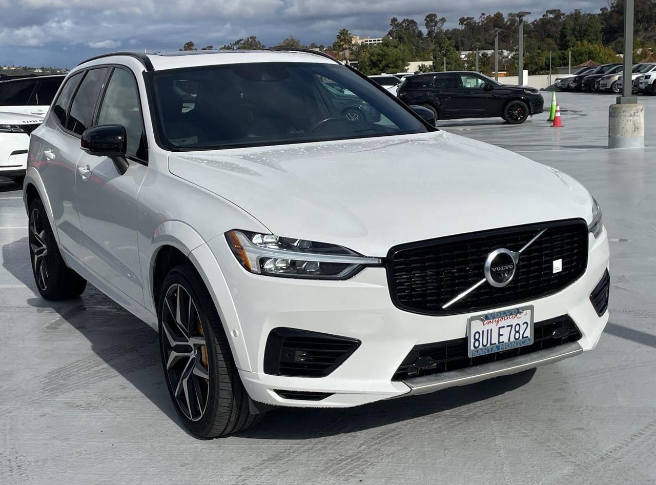 2021 Volvo XC60 Recharge T8 Polestar photo 4