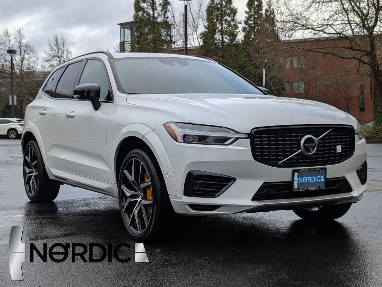 2021 Volvo XC60 Recharge T8 AWD Polestar Engineered w/Bowers & Wilkins, Pilot Assist, 360 Cam, 4 Heated Seats & Wheel