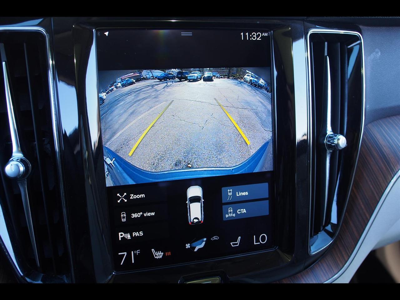 2021 Volvo XC60 Recharge T8 Inscription Expression