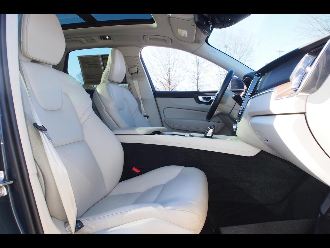 2021 Volvo XC60 Recharge T8 Inscription Expression Raleigh NC