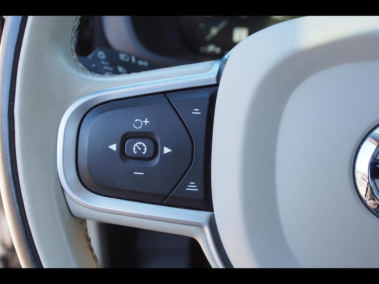 2021 Volvo XC60 Recharge T8 Inscription Expression Raleigh NC