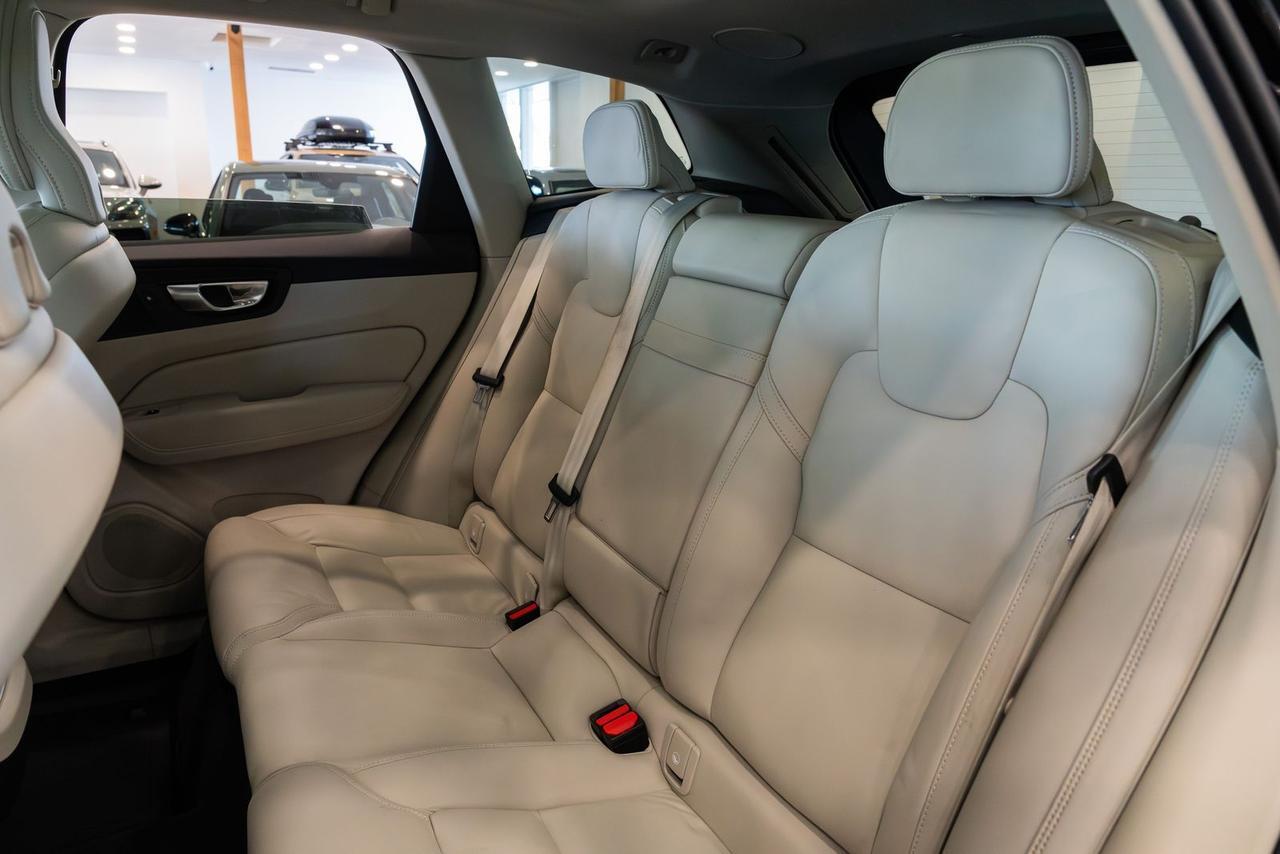 2021 Volvo XC60 T5 Inscription Gladstone OR