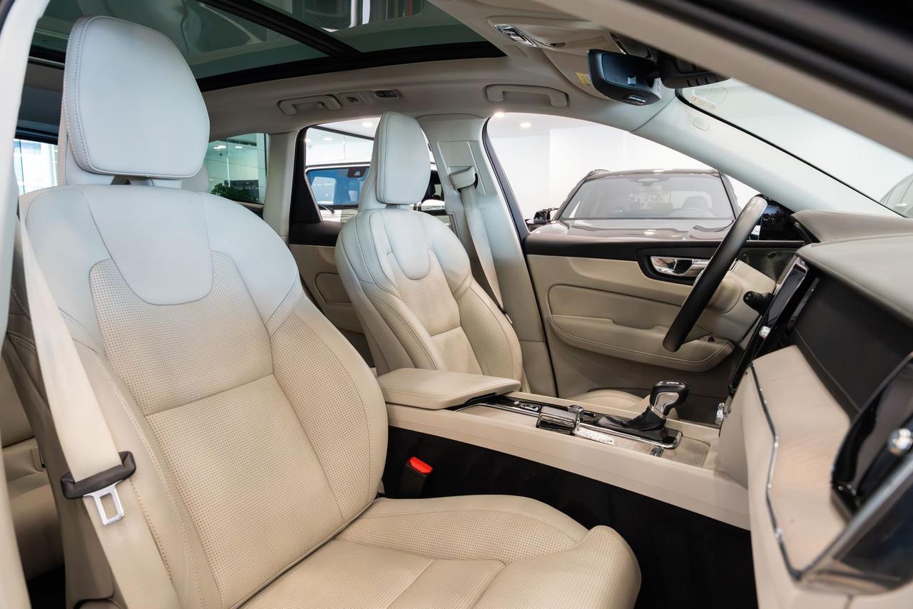 2021 Volvo XC60 T5 Inscription Gladstone OR