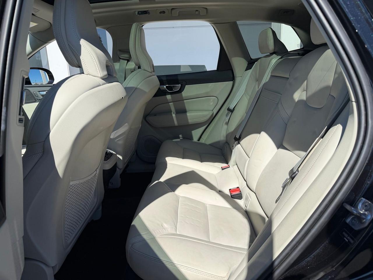 2021 Volvo XC60 T5 Inscription Gladstone OR