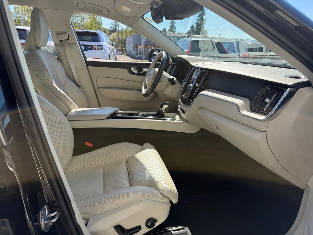 2021 Volvo XC60 T5 Inscription Gladstone OR