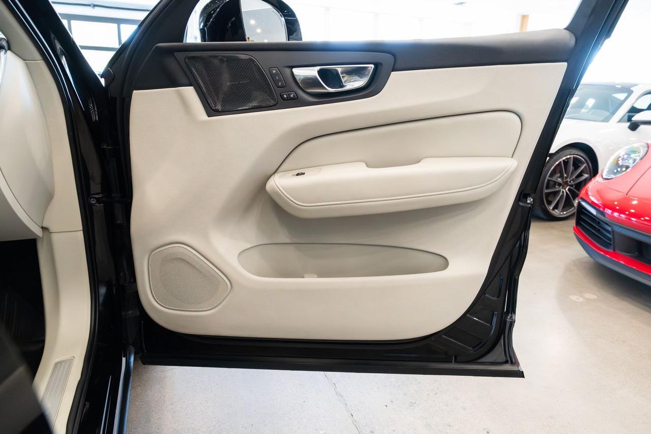 2021 Volvo XC60 T5 Inscription Gladstone OR