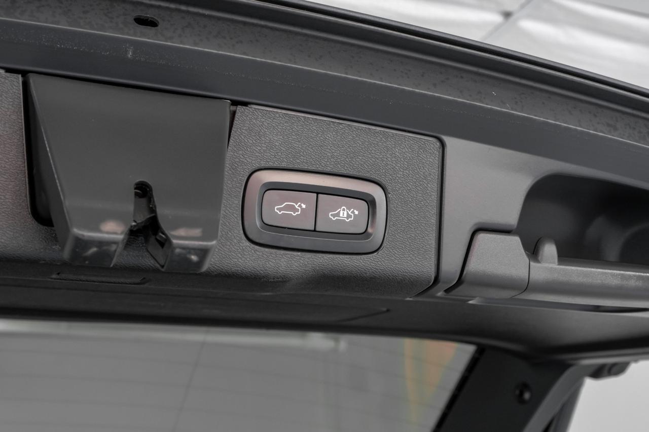 2021 Volvo XC60 T5 MOMENTUM BLIND SPOT ASSIST PANORAMA LEATHER SEATS REAR CAMERA Carrollton TX