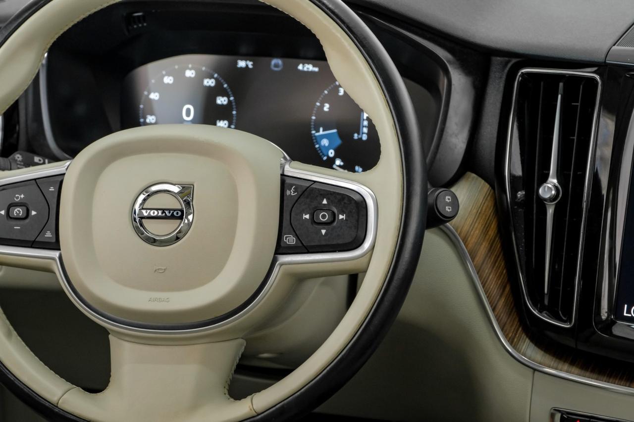 2021 Volvo XC60 T5 MOMENTUM BLIND SPOT ASSIST PANORAMA LEATHER SEATS REAR CAMERA Carrollton TX