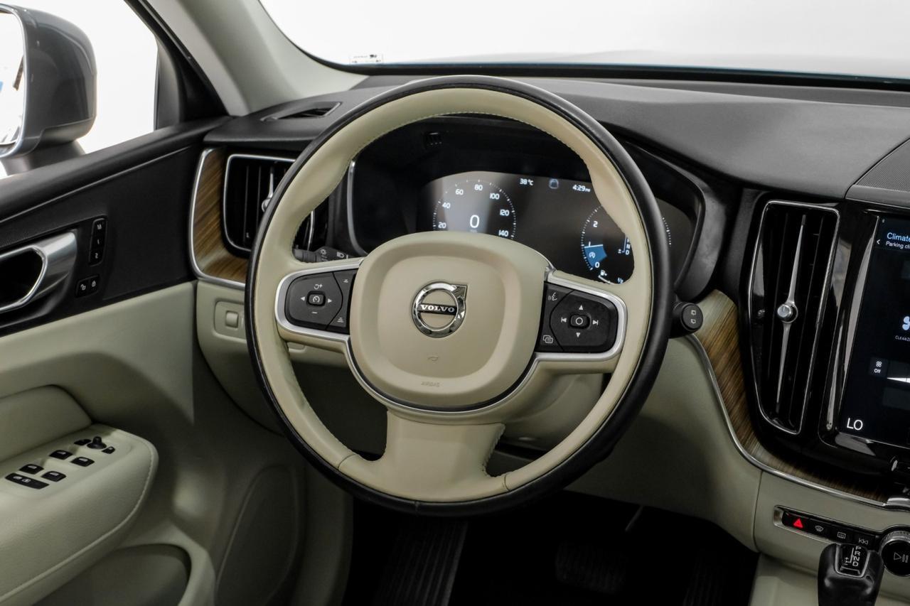 2021 Volvo XC60 T5 MOMENTUM BLIND SPOT ASSIST PANORAMA LEATHER SEATS REAR CAMERA Carrollton TX