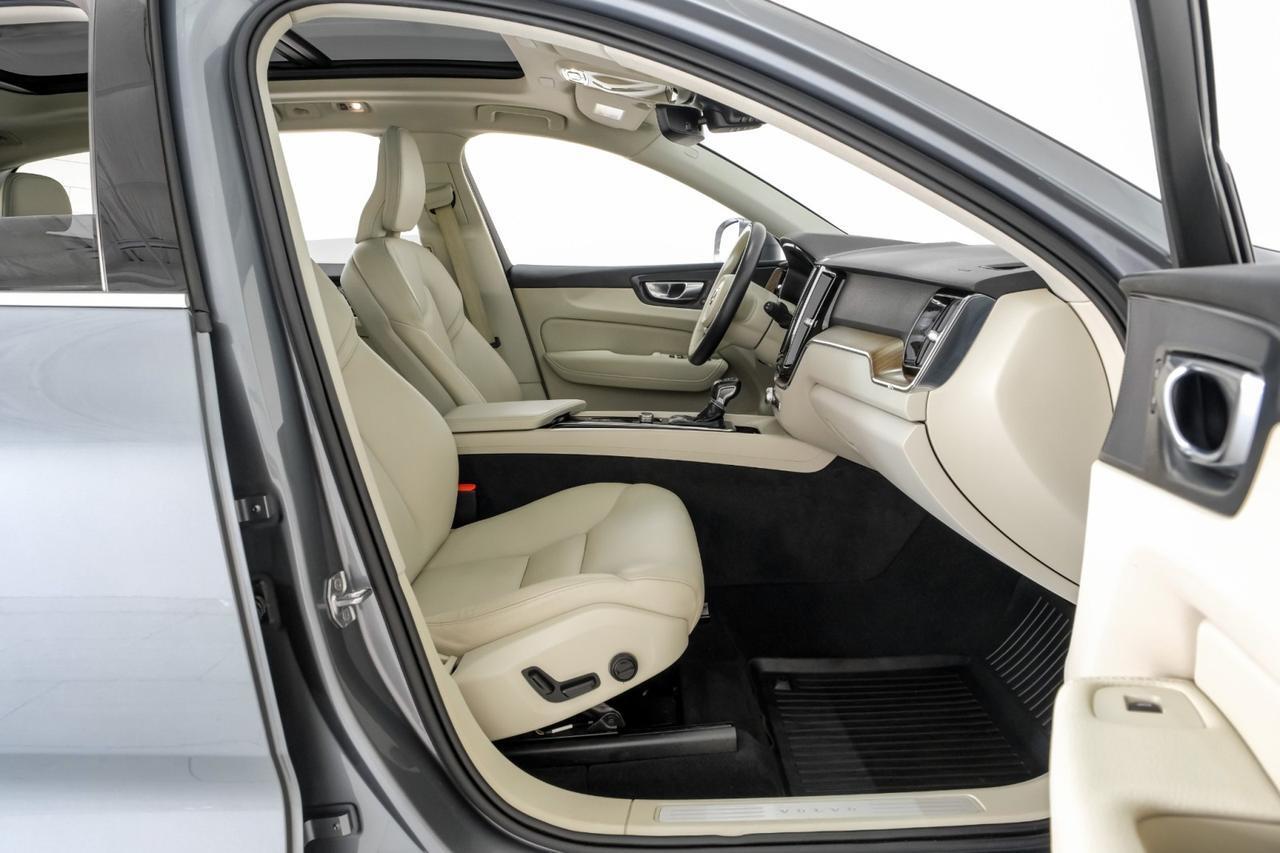 2021 Volvo XC60 T5 MOMENTUM BLIND SPOT ASSIST PANORAMA LEATHER SEATS REAR CAMERA Carrollton TX