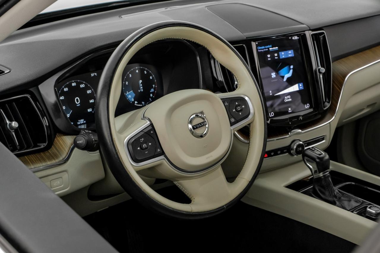 2021 Volvo XC60 T5 MOMENTUM BLIND SPOT ASSIST PANORAMA LEATHER SEATS REAR CAMERA Carrollton TX