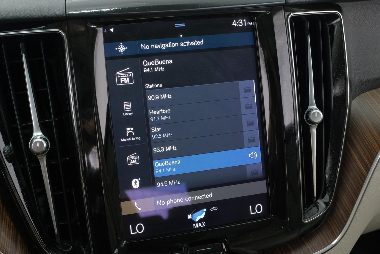 2021 Volvo XC60 T5 MOMENTUM BLIND SPOT ASSIST PANORAMA LEATHER SEATS REAR CAMERA Carrollton TX