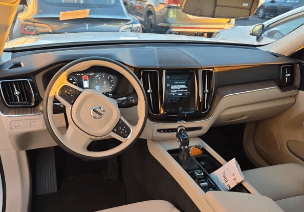 2021 Volvo XC60 T5 Momentum Portland OR