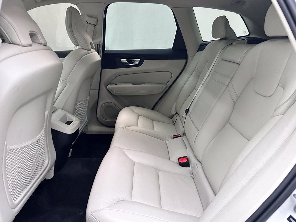 2021 Volvo XC60 T5 Momentum Portland OR