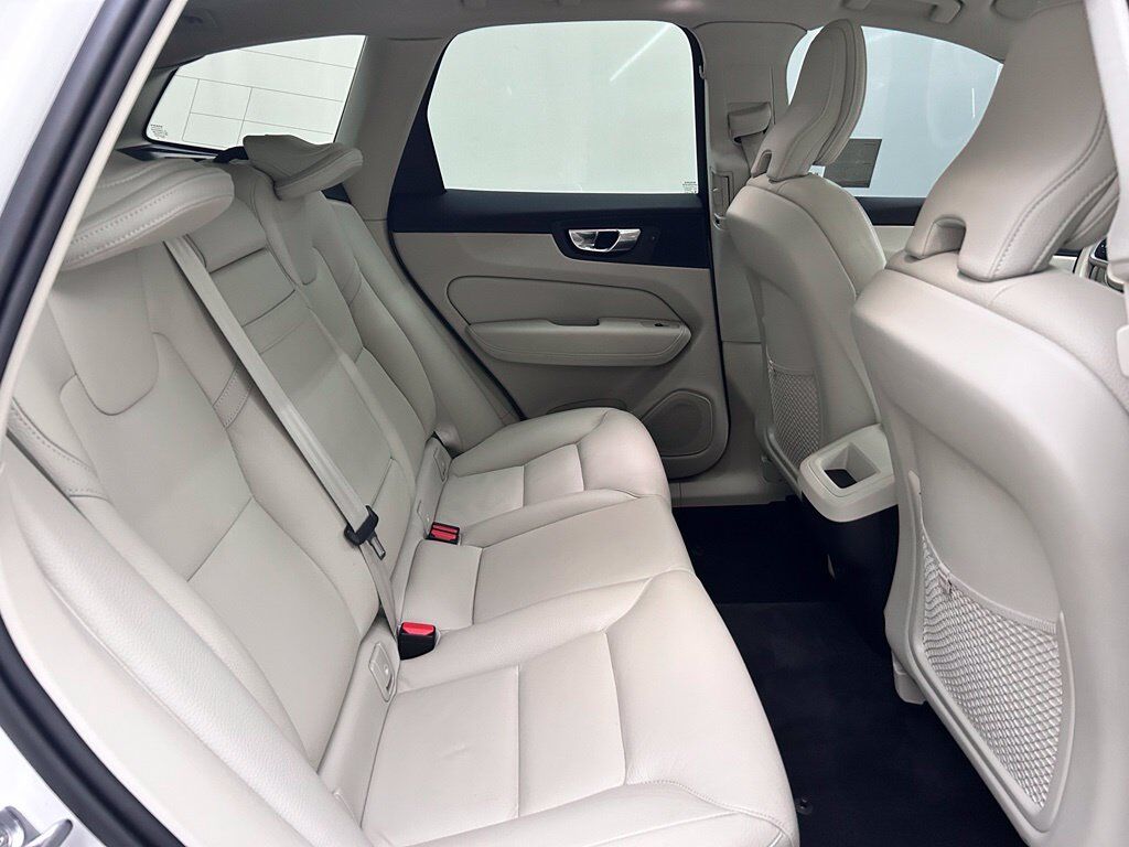 2021 Volvo XC60 T5 Momentum Portland OR