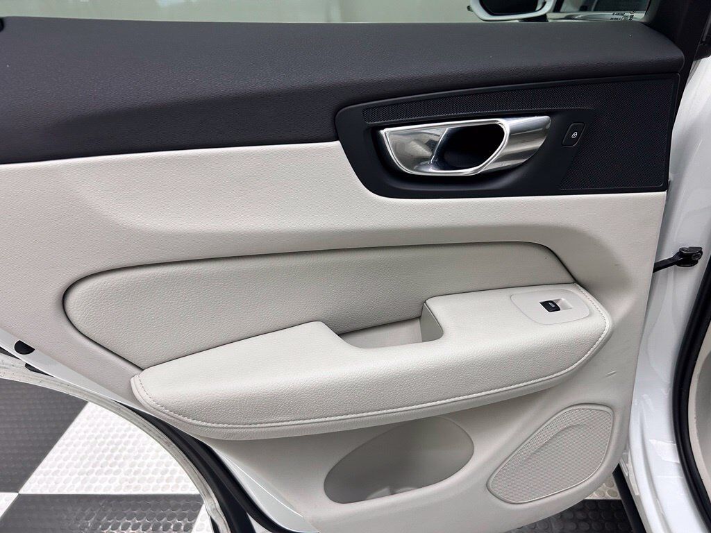 2021 Volvo XC60 T5 Momentum Portland OR