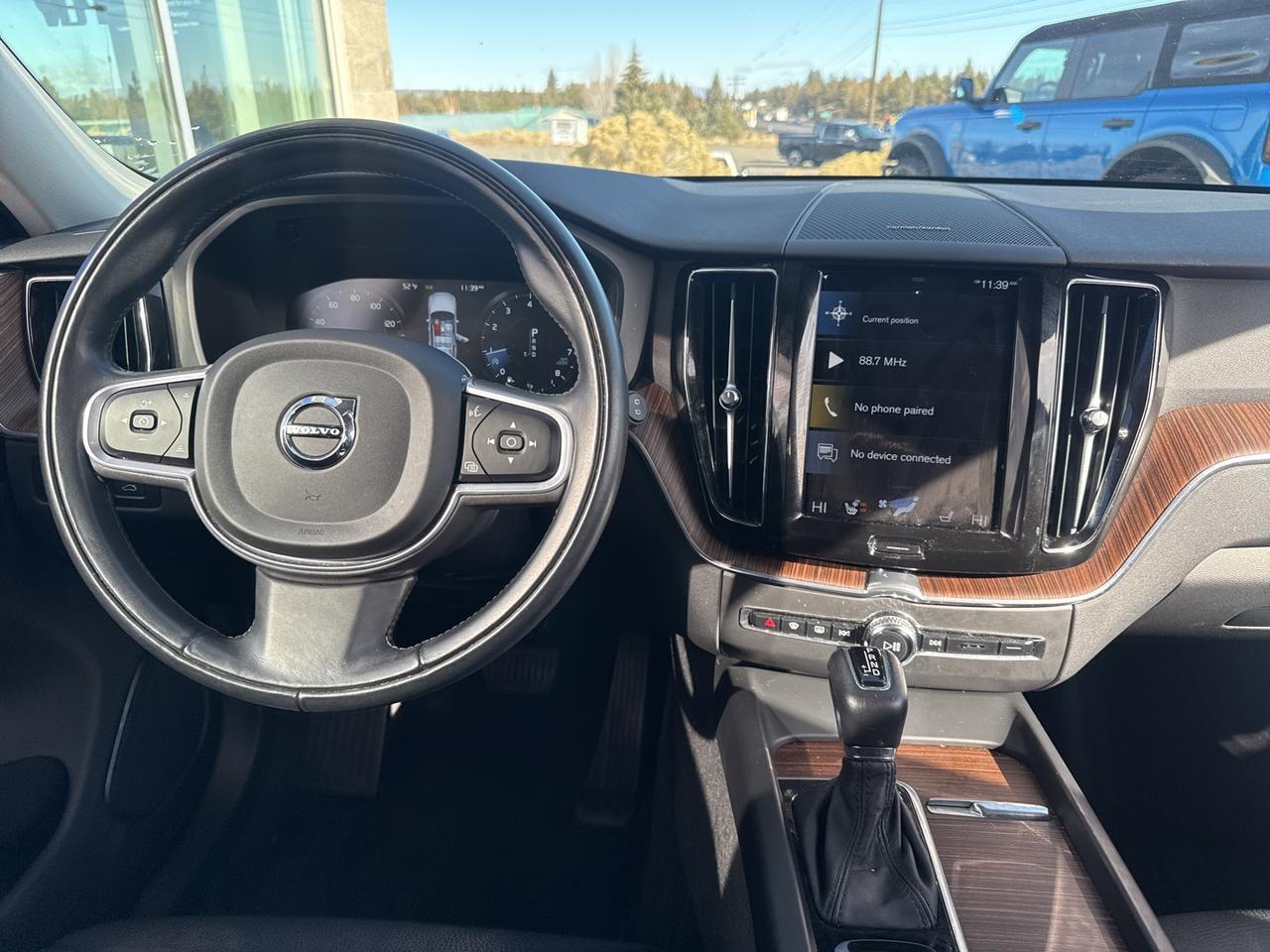 2021 Volvo XC60 T5 Momentum Bend OR