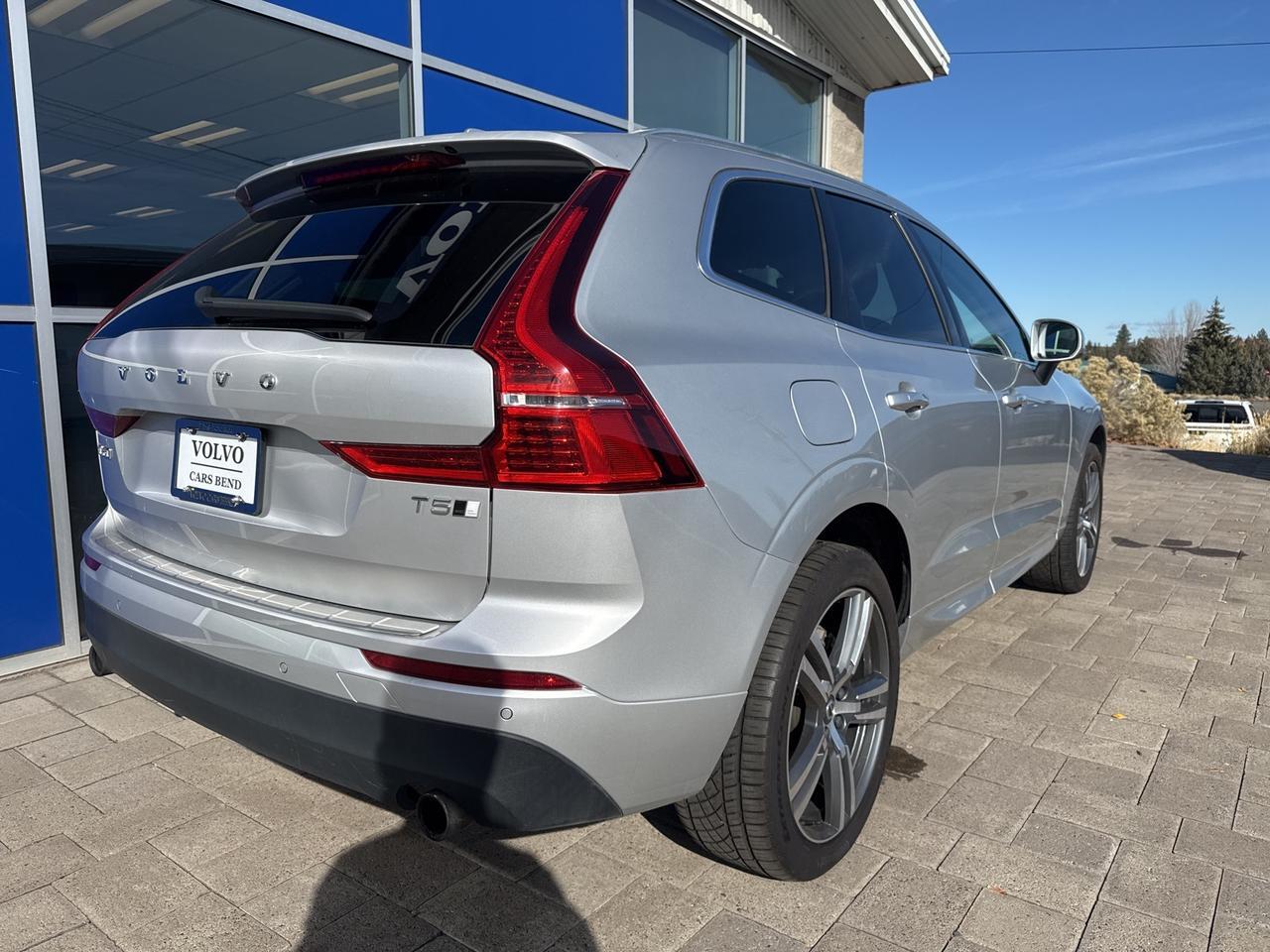 2021 Volvo XC60 T5 Momentum Bend OR