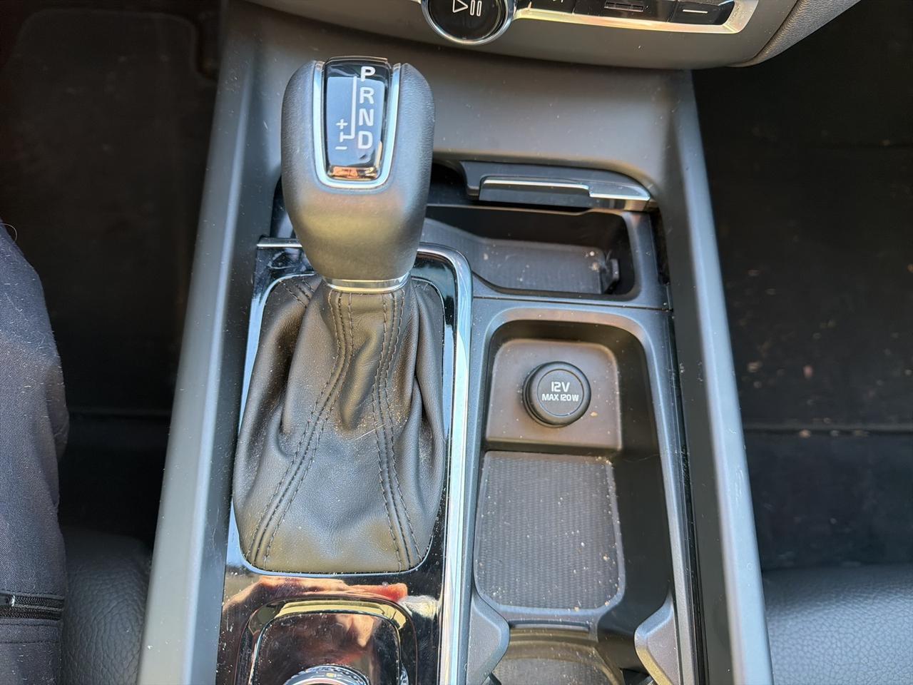 2021 Volvo XC60 T5 Momentum Gaithersburg MD