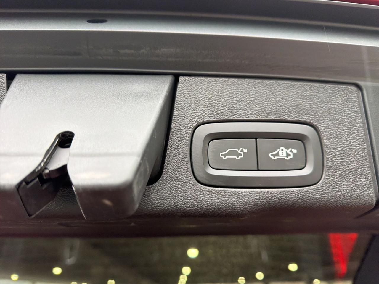 2021 Volvo XC60 T5 Momentum Gaithersburg MD