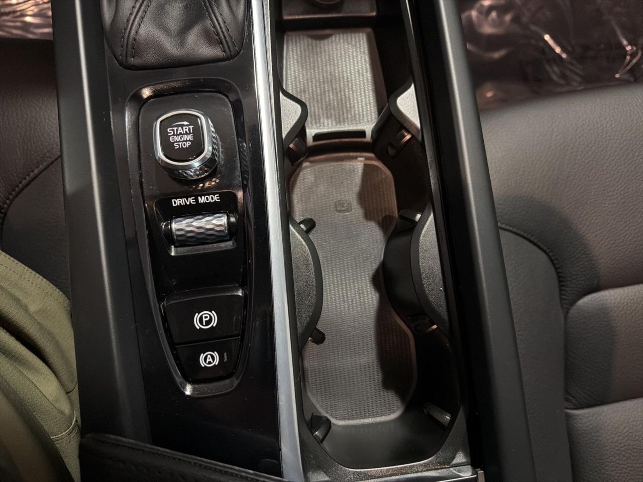 2021 Volvo XC60 T5 Momentum Gaithersburg MD