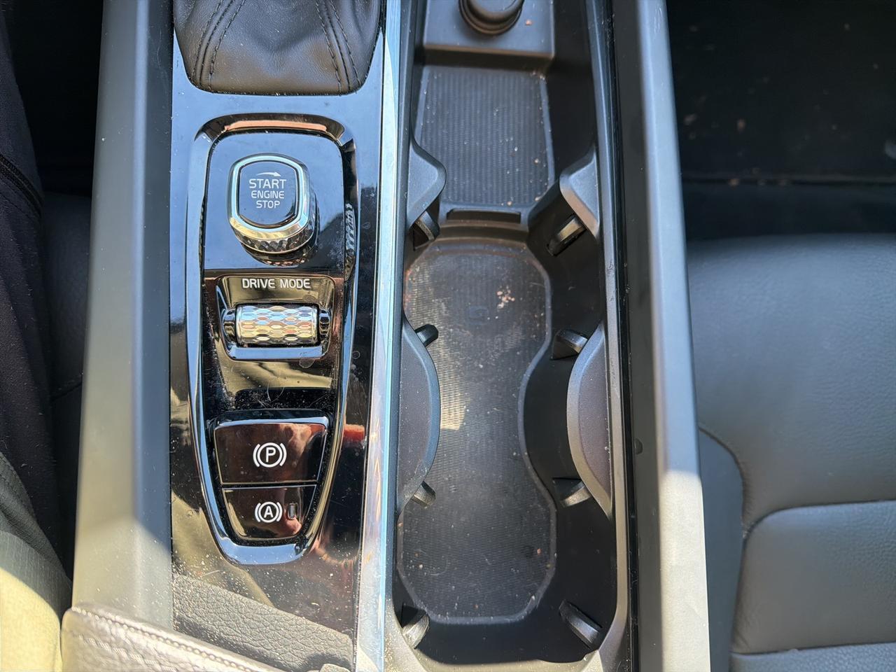 2021 Volvo XC60 T5 Momentum Gaithersburg MD