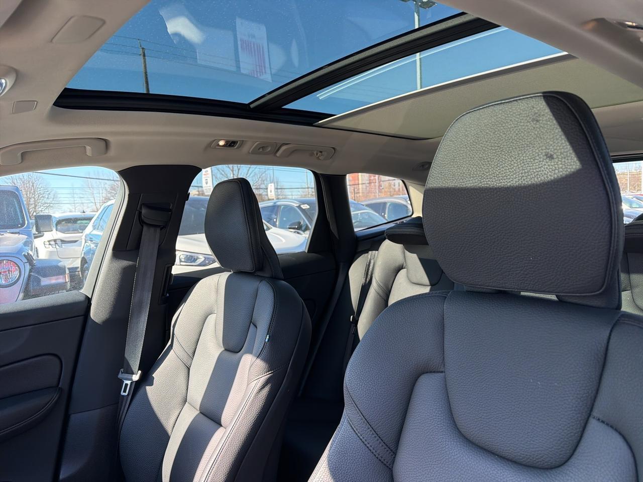 2021 Volvo XC60 T5 Momentum Gaithersburg MD