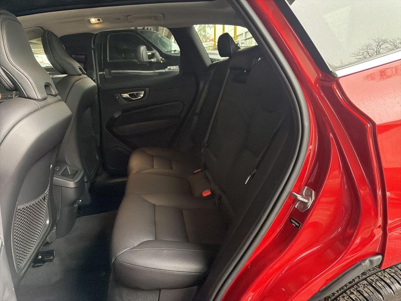 2021 Volvo XC60 T5 Momentum Gaithersburg MD