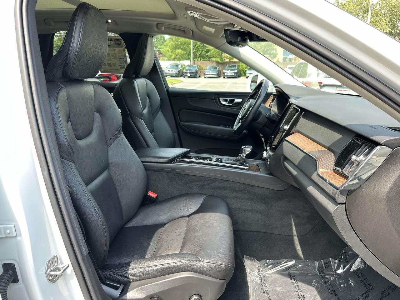 2021 Volvo XC60 T5 Momentum Alexandria VA