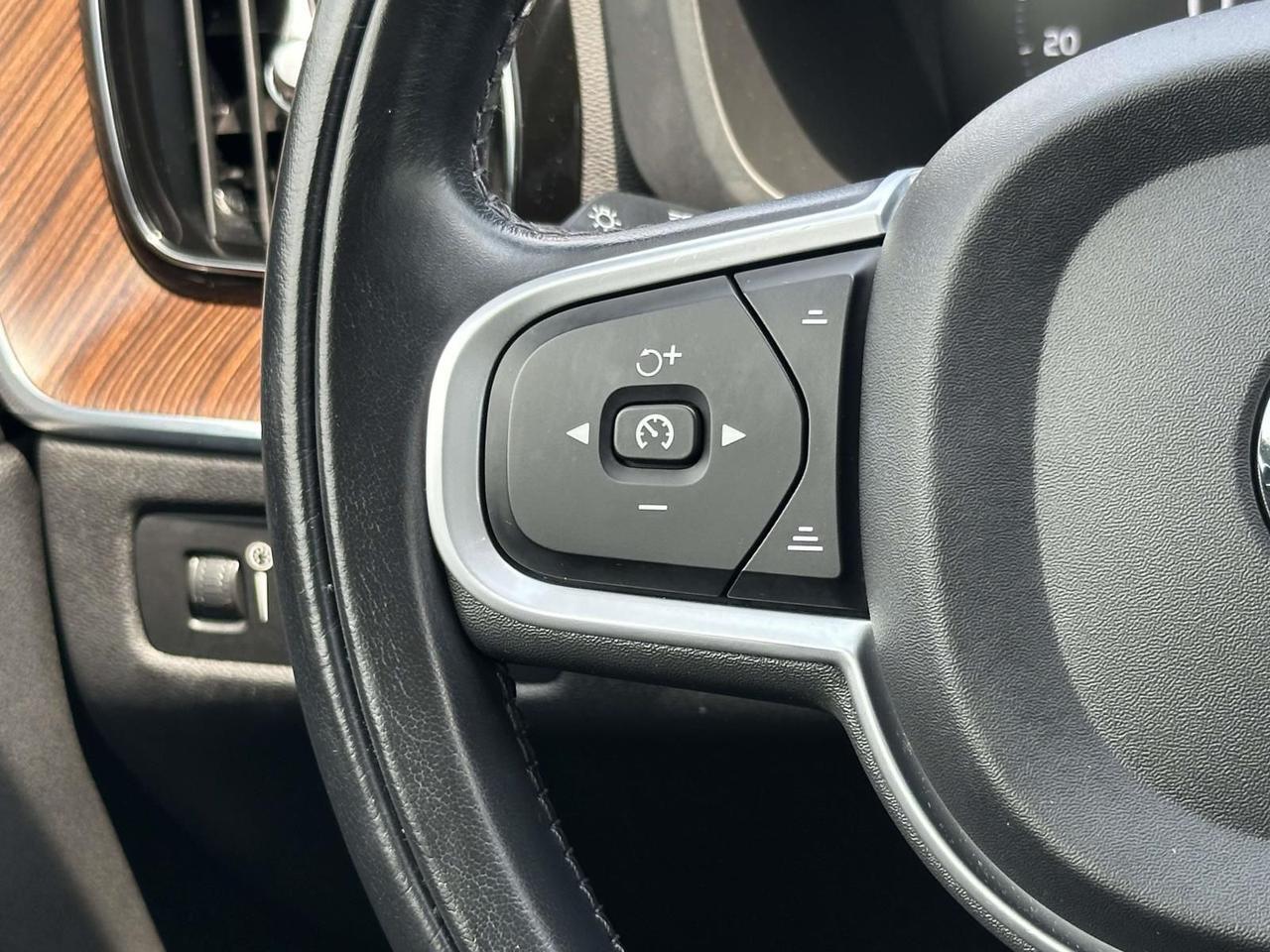 2021 Volvo XC60 T5 Momentum Alexandria VA