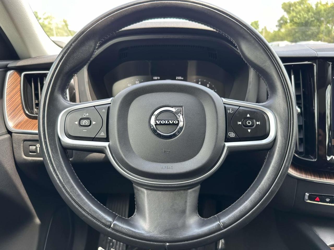 2021 Volvo XC60 T5 Momentum Alexandria VA