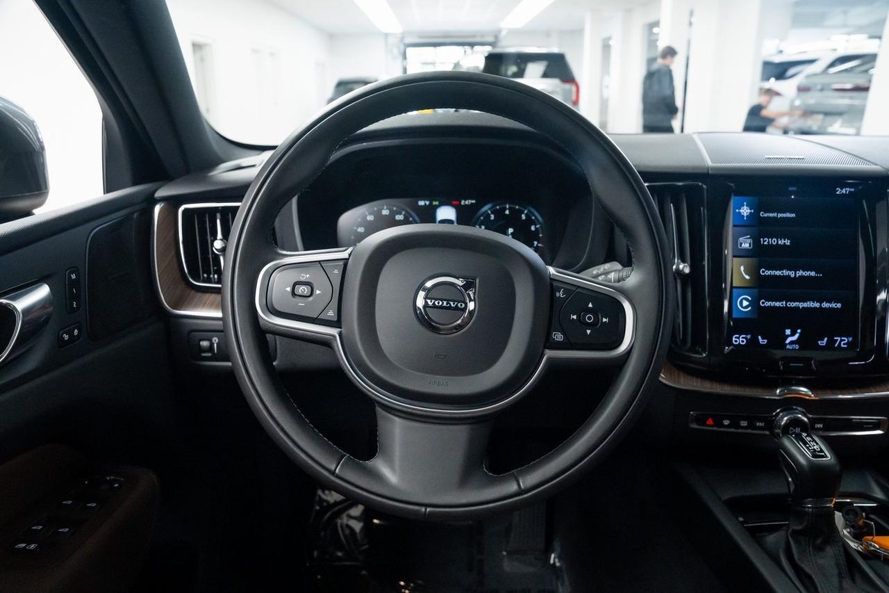 2021 Volvo XC60 T6 Momentum Heated Seats Premium Package Portland OR