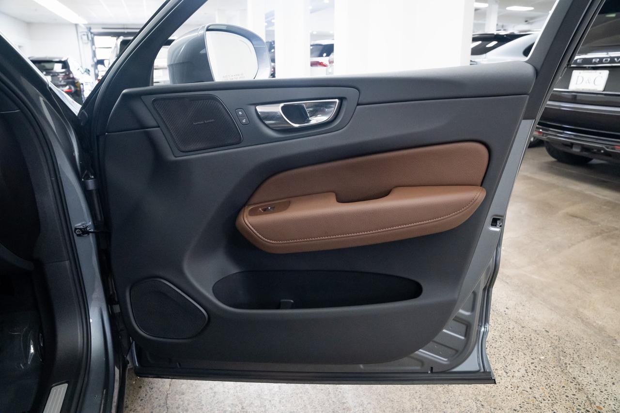 2021 Volvo XC60 T6 Momentum Heated Seats Premium Package Portland OR