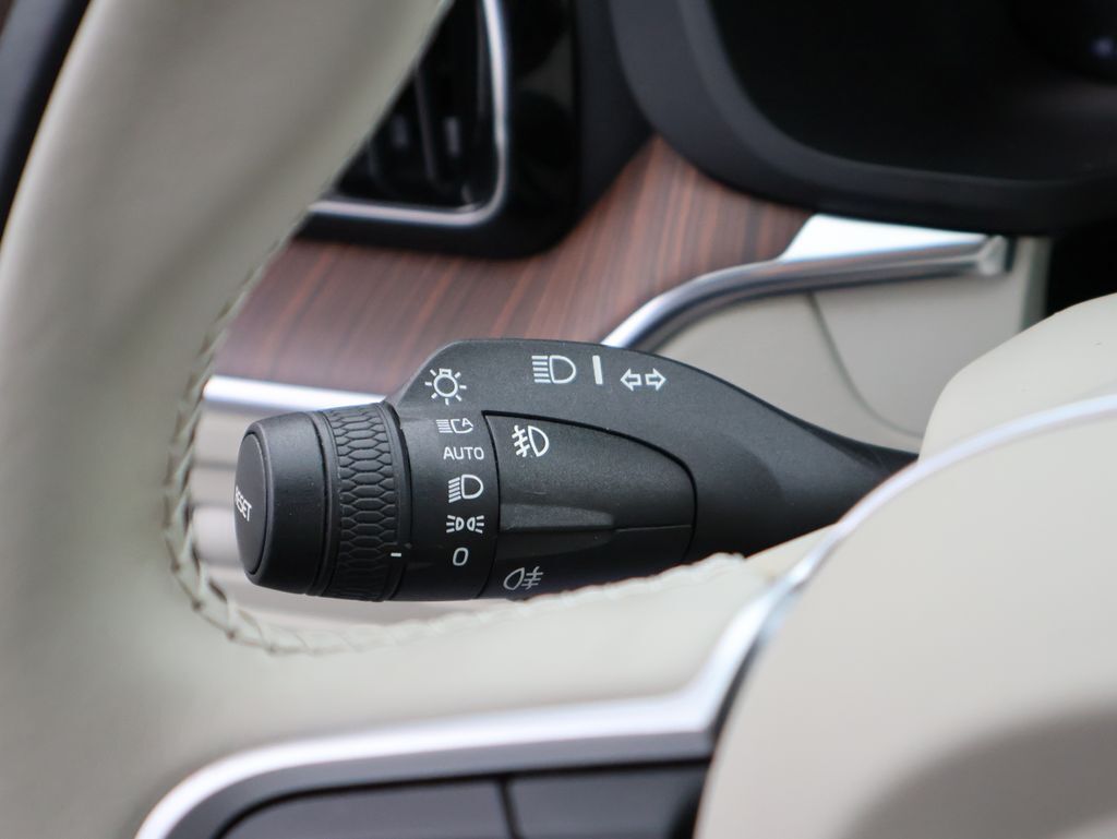 2021 Volvo XC60 T6 Momentum San Clemente CA