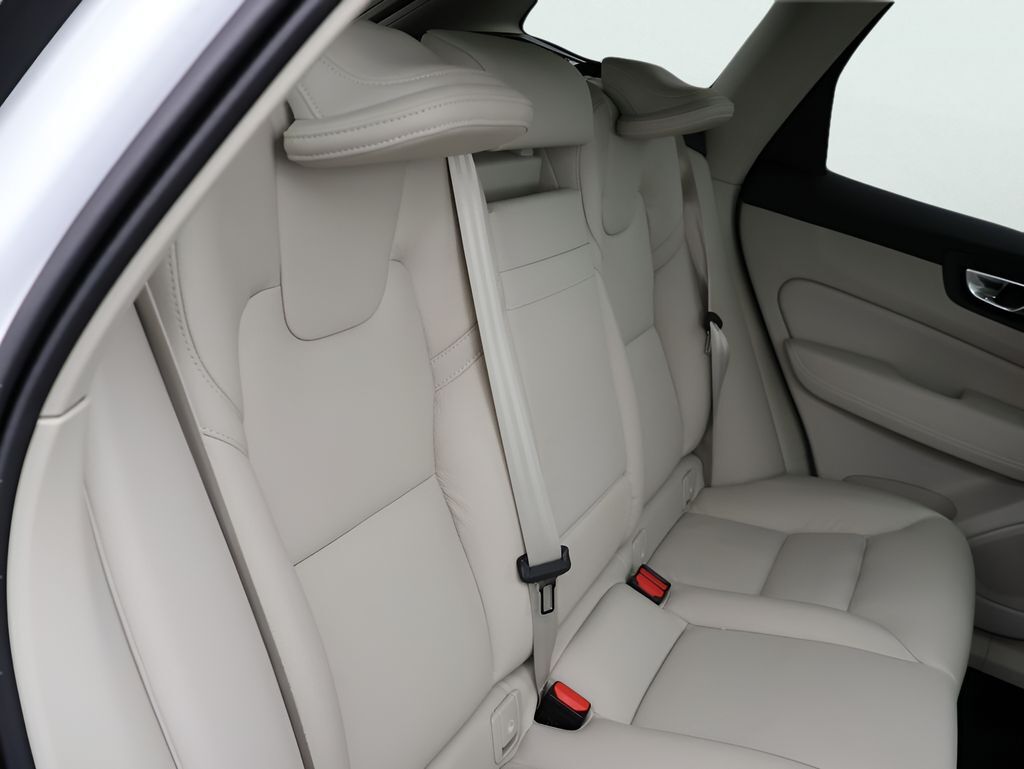 2021 Volvo XC60 T6 Momentum San Clemente CA