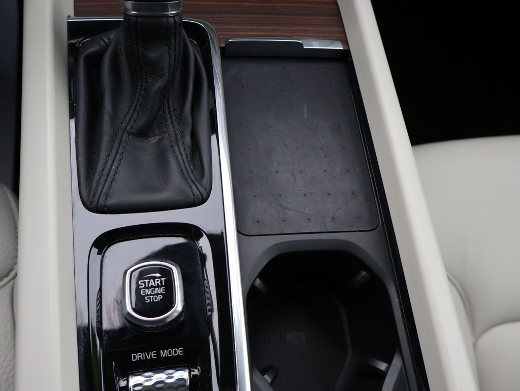 2021 Volvo XC60 T6 Momentum San Clemente CA