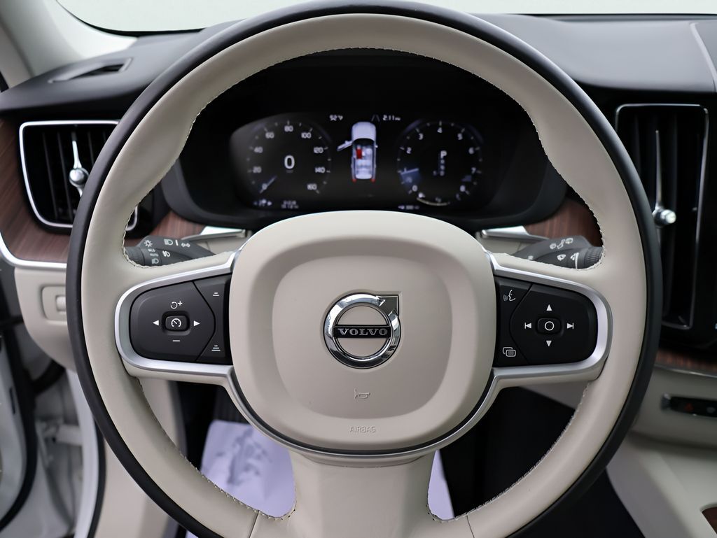 2021 Volvo XC60 T6 Momentum San Clemente CA