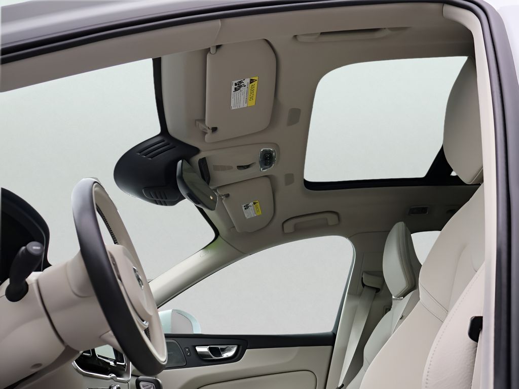 2021 Volvo XC60 T6 Momentum San Clemente CA