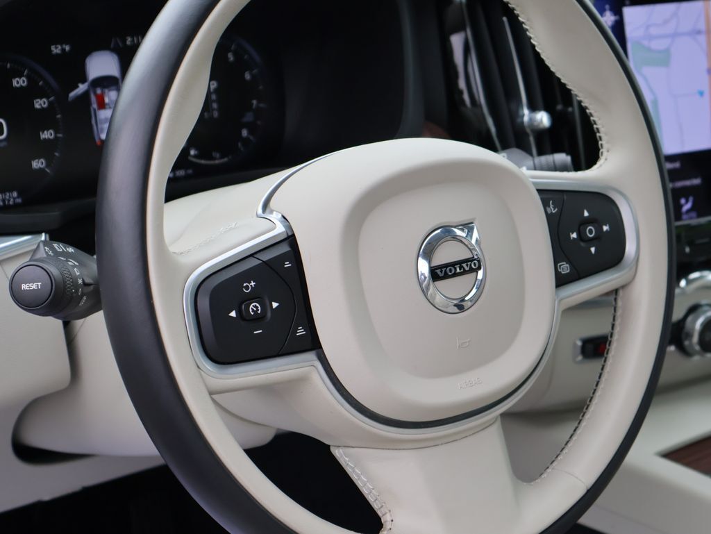 2021 Volvo XC60 T6 Momentum San Clemente CA
