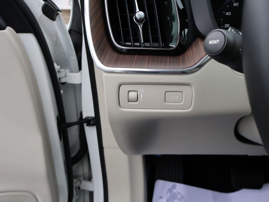 2021 Volvo XC60 T6 Momentum San Clemente CA