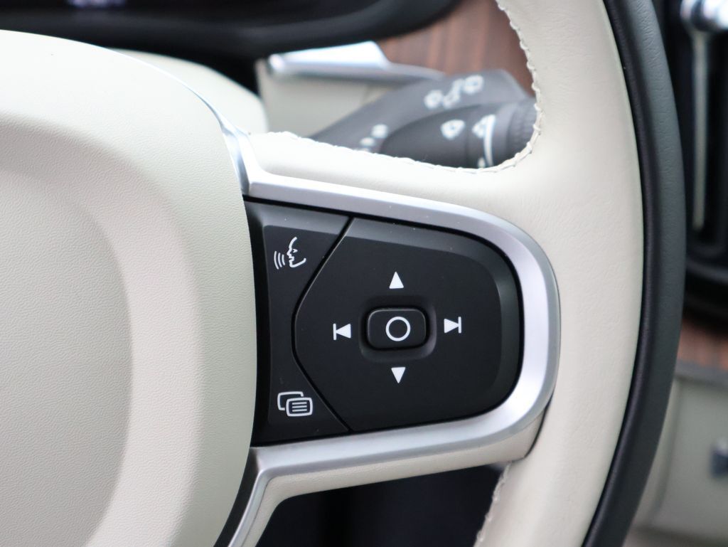 2021 Volvo XC60 T6 Momentum San Clemente CA