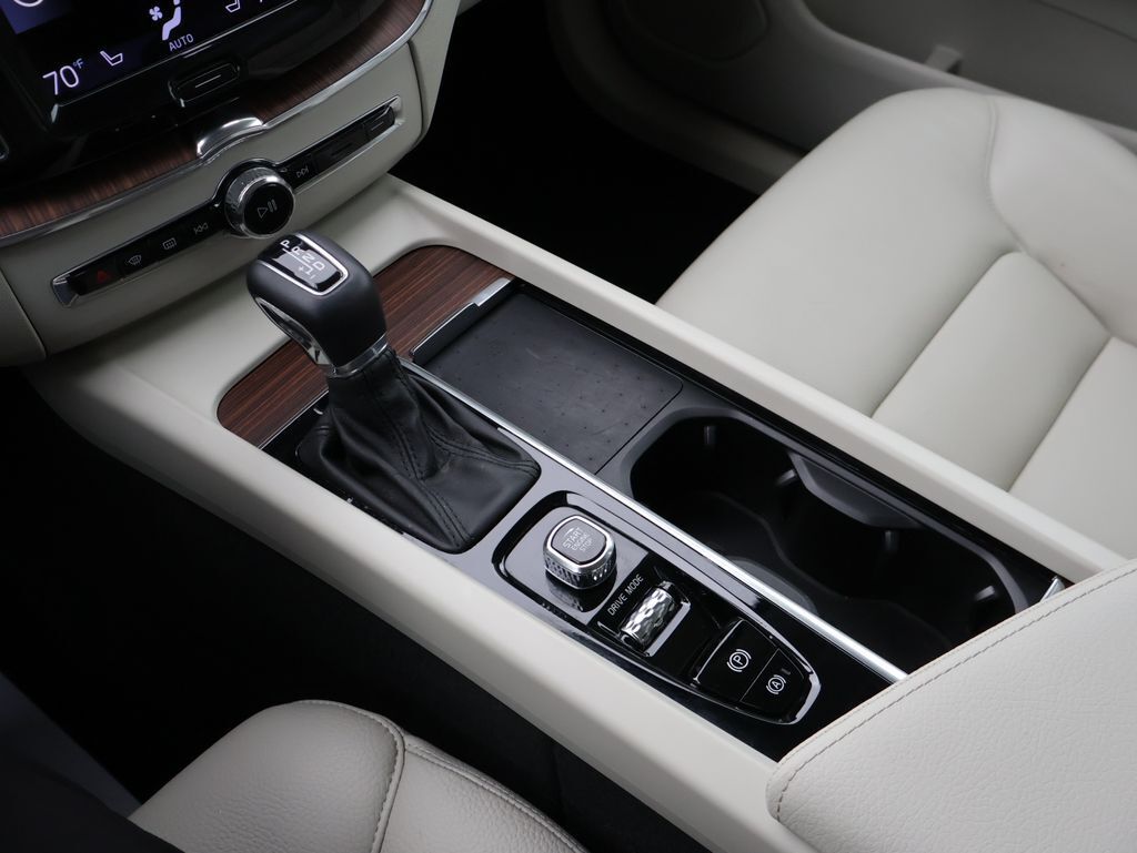 2021 Volvo XC60 T6 Momentum San Clemente CA