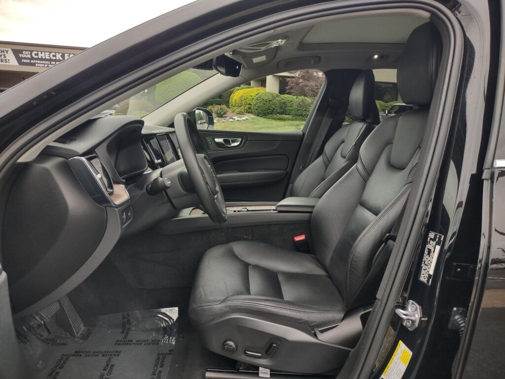 2021 Volvo XC60 T6 Momentum Richmond VA