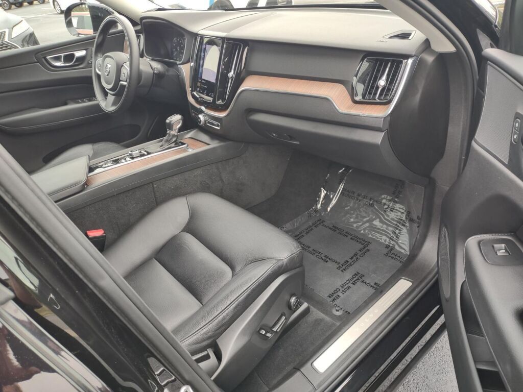 2021 Volvo XC60 T6 Momentum Richmond VA