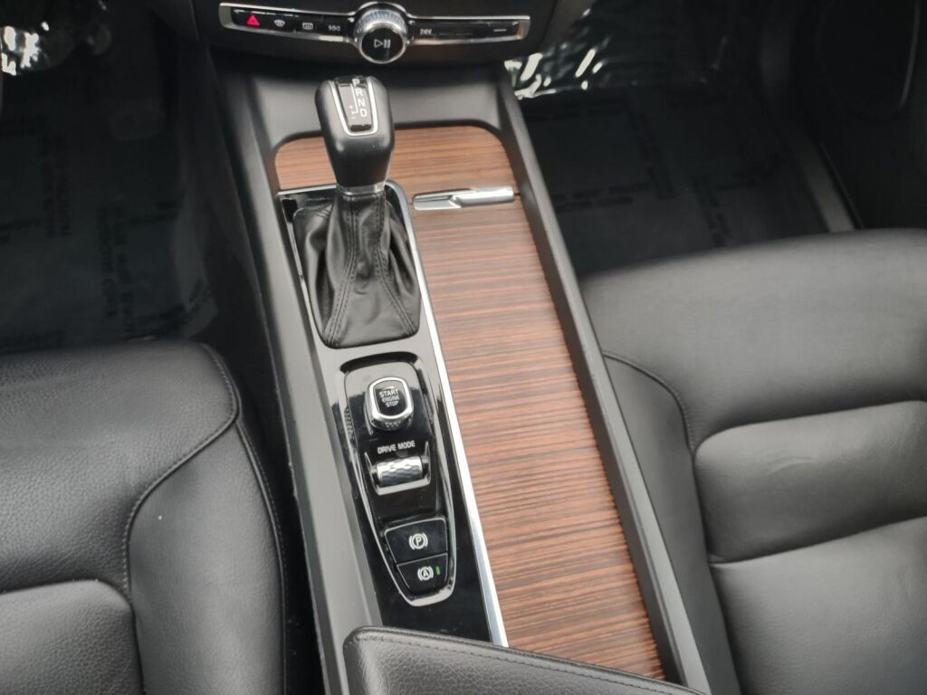2021 Volvo XC60 T6 Momentum Richmond VA