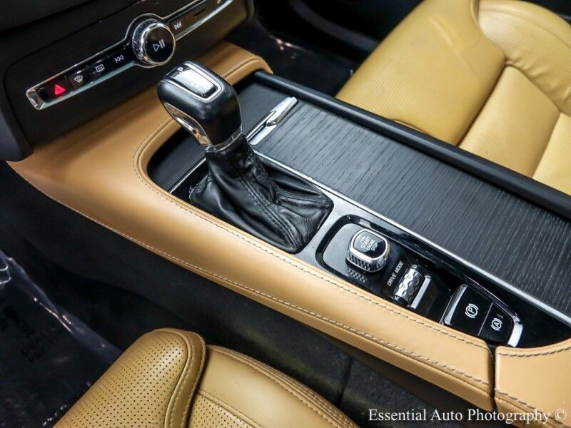 2021 Volvo XC90 Inscription Willowbrook IL