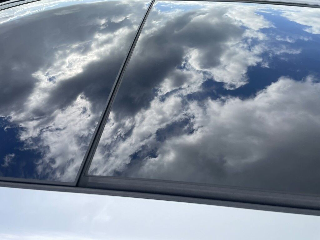 2021 Volvo XC90 MOMENTUM~1 OWNER~LEATHER INTERIOR~NAVIGATION~20 WHEELS~ONLINE FI Sarasota FL