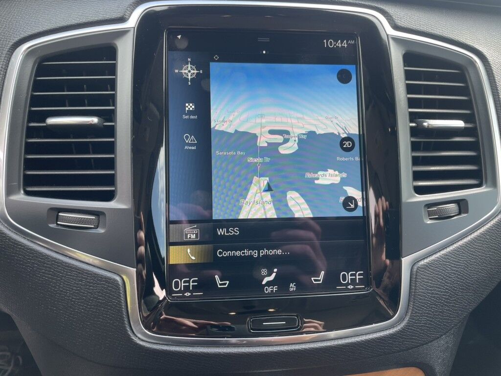 2021 Volvo XC90 MOMENTUM~1 OWNER~LEATHER INTERIOR~NAVIGATION~20 WHEELS~ONLINE FI Sarasota FL